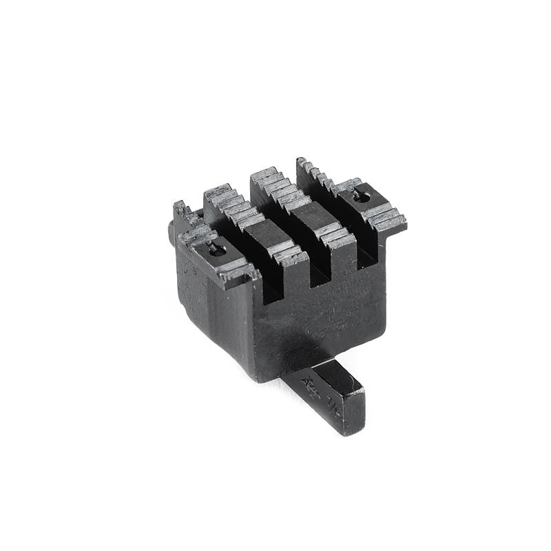 150531001 feed dog Brother